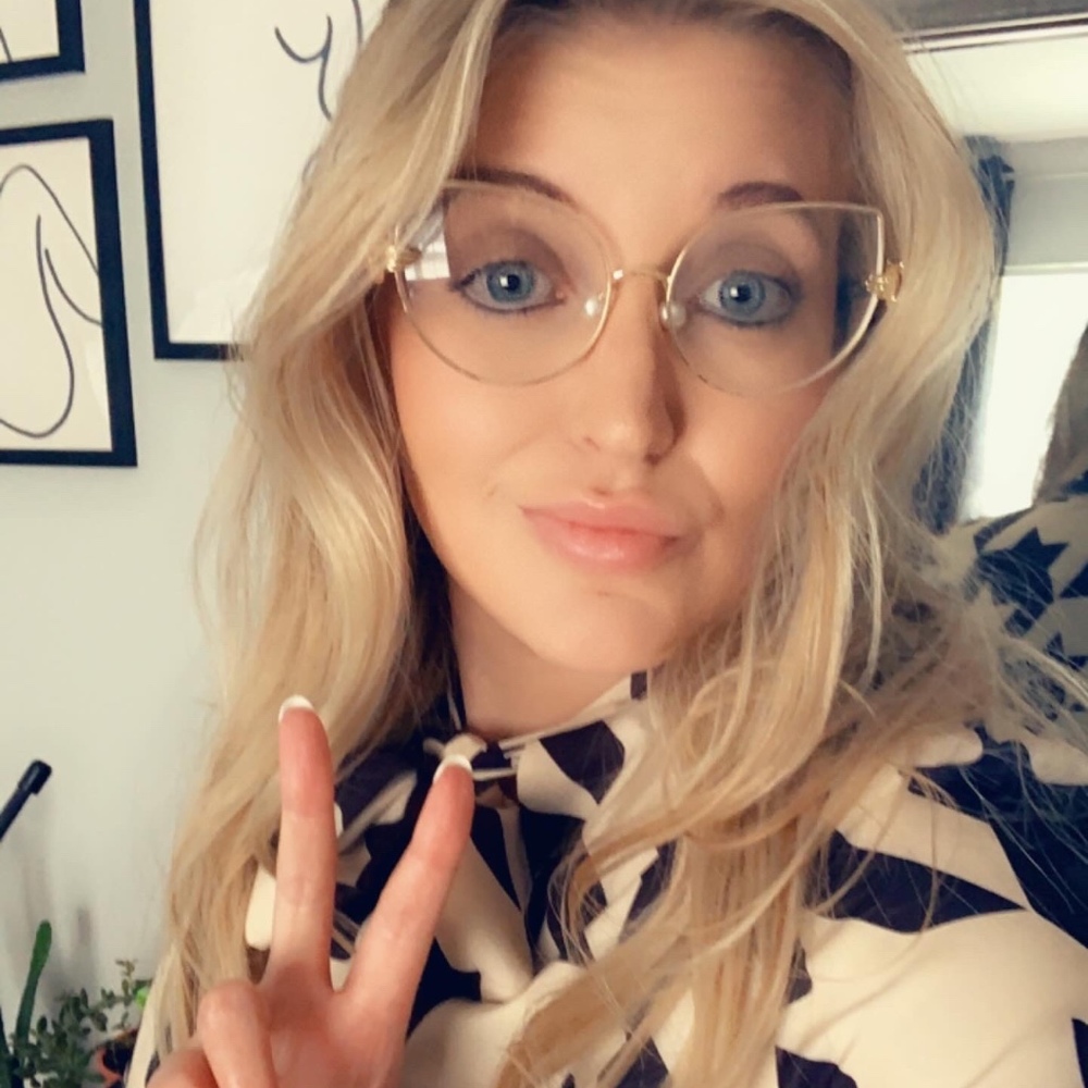 Meet your Posher, Amanda